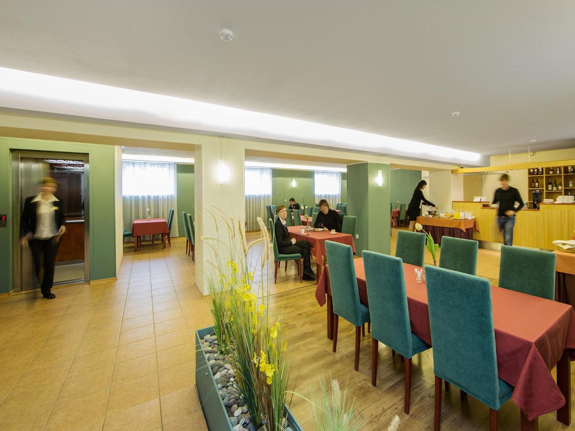 Arabella Hotel Kuressaare Extérieur photo
